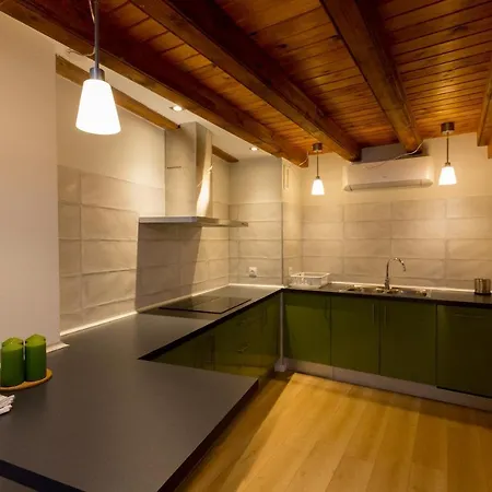 Ca3 - Duplex De Dos En El Centro Historico Con Garaje