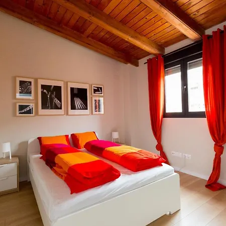 Ca3 - Duplex De Dos En El Centro Histórico Con Garaje