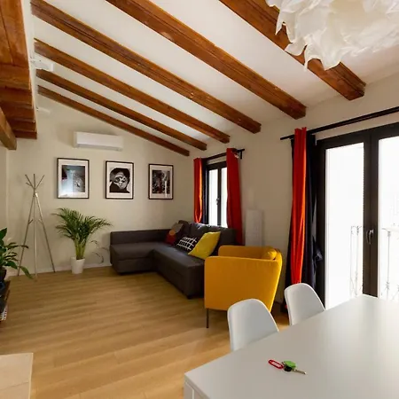 Ca3 - Duplex De Dos En El Centro Histórico Con Garaje Apartamento